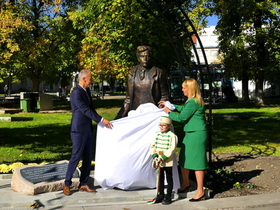 Ротари клуб – Нова Загора отдаде почит на Стоян Омарчевски