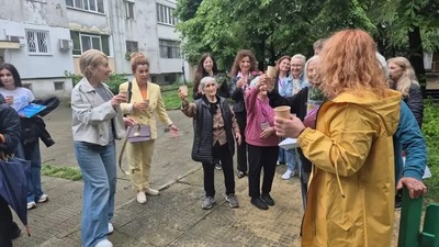 Доброто разцъфтя в „Грижовник“: Ротари клуб Бургас създаде външно пространство за социална градина за хора с деменция